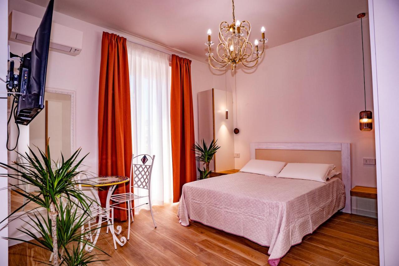 Aquamar Bed And Breakfast Кротоне Экстерьер фото