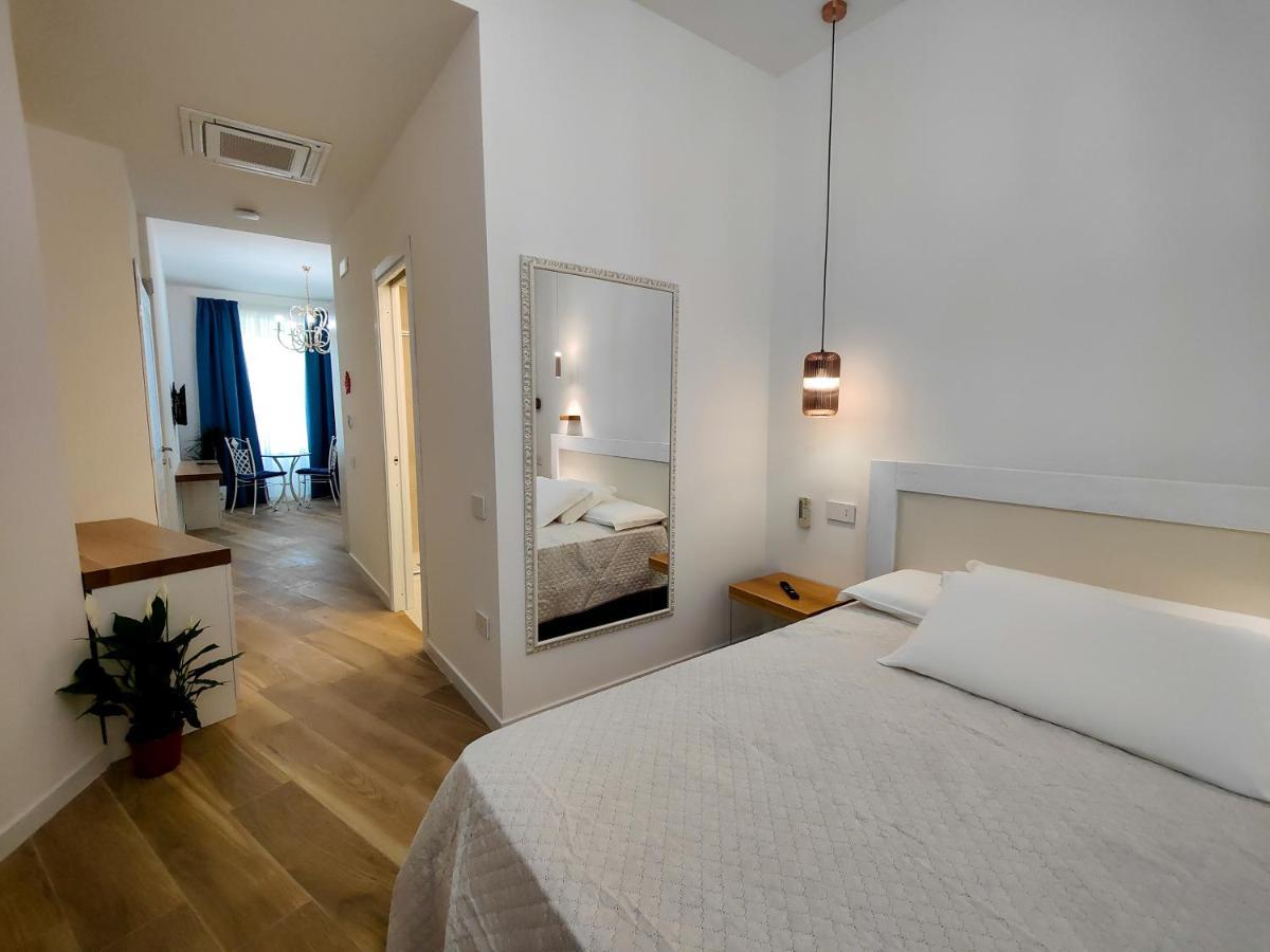Aquamar Bed And Breakfast Кротоне Экстерьер фото